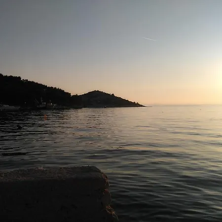 Beach House Maria 3* Drage